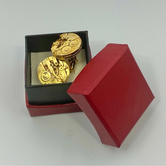 CUFF LINKS